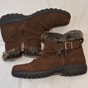 Khombu Brown Suede Winter Ankle Boots. Lindsey. Zip And Buckle. Fur Lined.